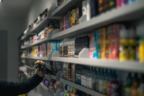 Know the Facts: E-cigarettes & Vaping (Parent Edition)