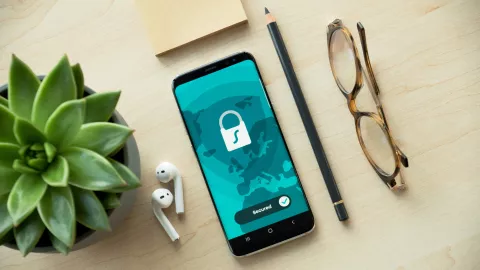 Online Privacy: Social Media
